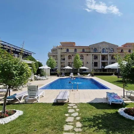 Menada Royal Bay 2 Apartment *